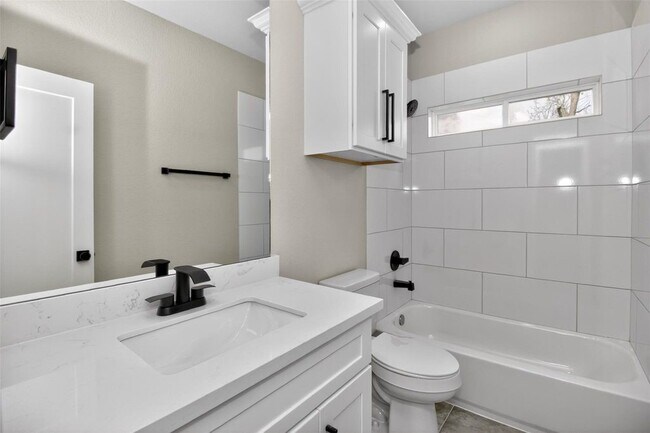 Building Photo - 4217 Mallow St