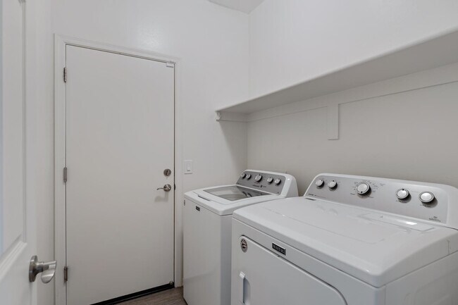 Building Photo - 26239 N 166th Ave