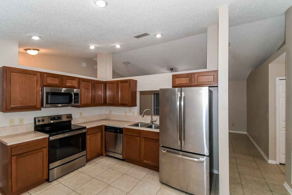 Building Photo - 9060 Castle Rock Dr