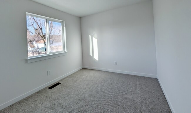 Building Photo - 4307 N Torrez Ln