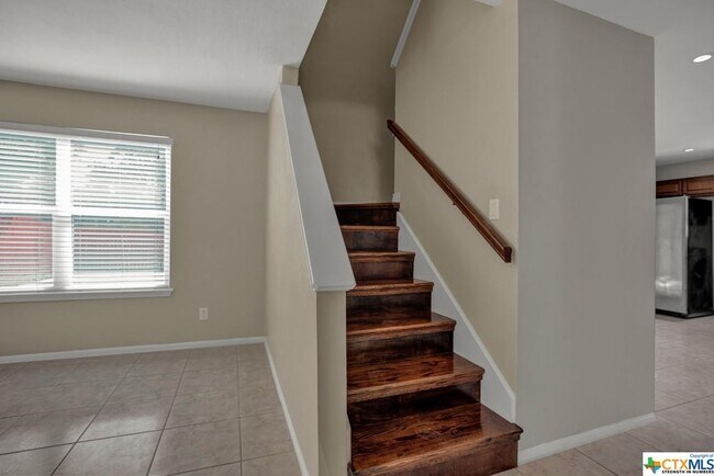 Building Photo - 650 Freiling