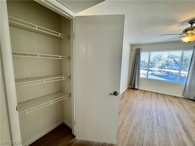 Building Photo - 3060 Casey Dr