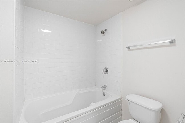 Building Photo - 690 SW 1st Ct
