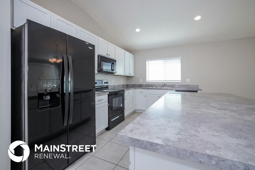 Building Photo - 2859 Mosshire Cir