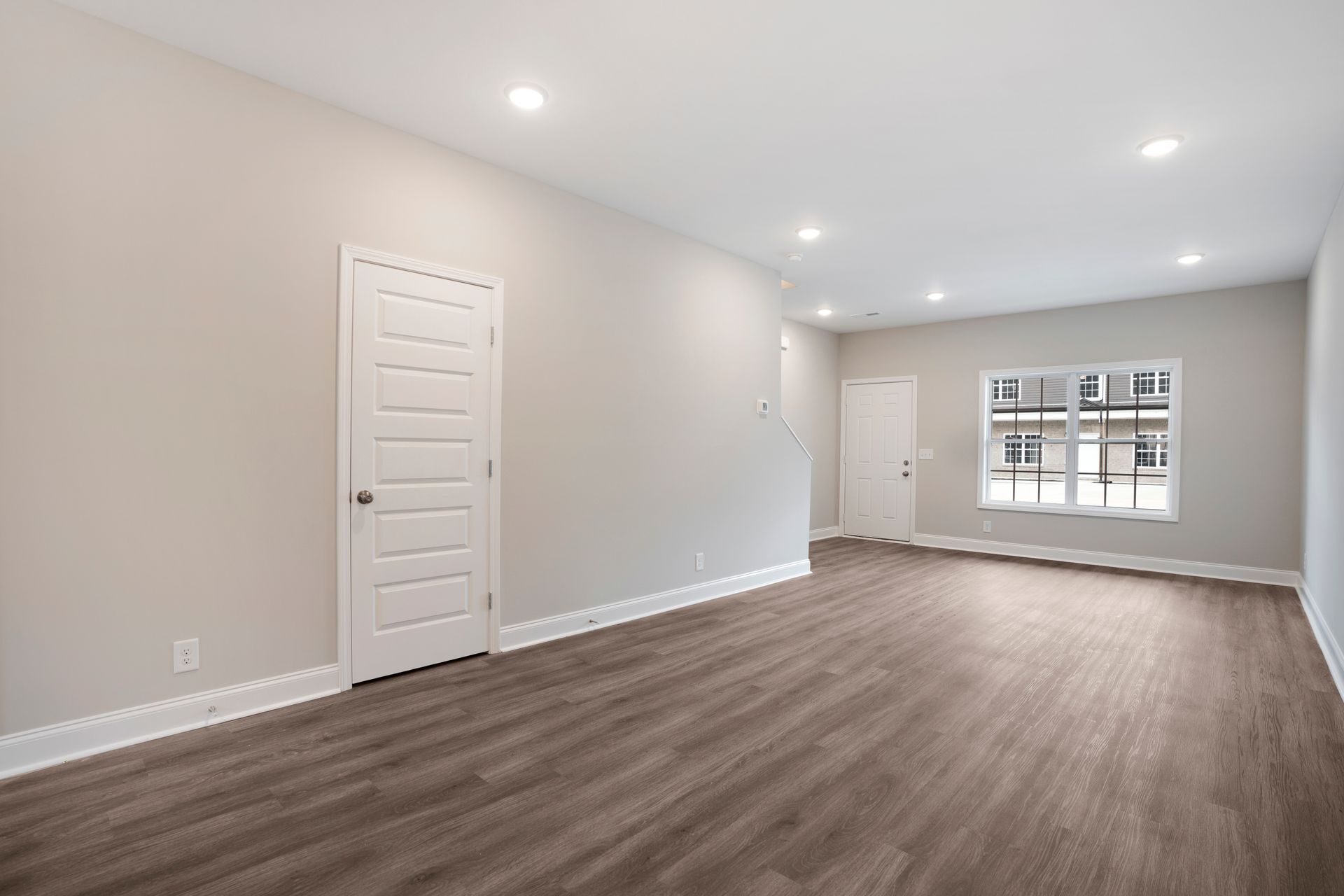 Building Photo - Excell Pointe 2 Bedroom Townhomes