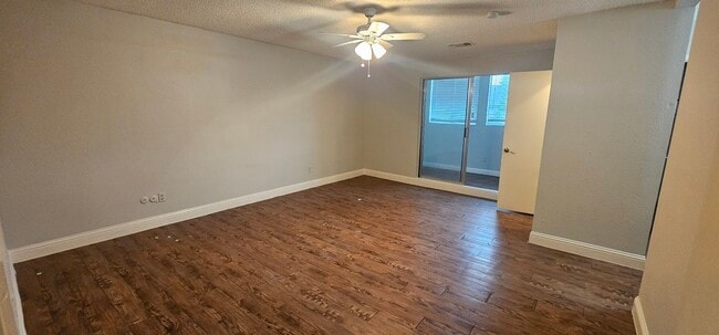 Building Photo - 7711 Del Glen Ln