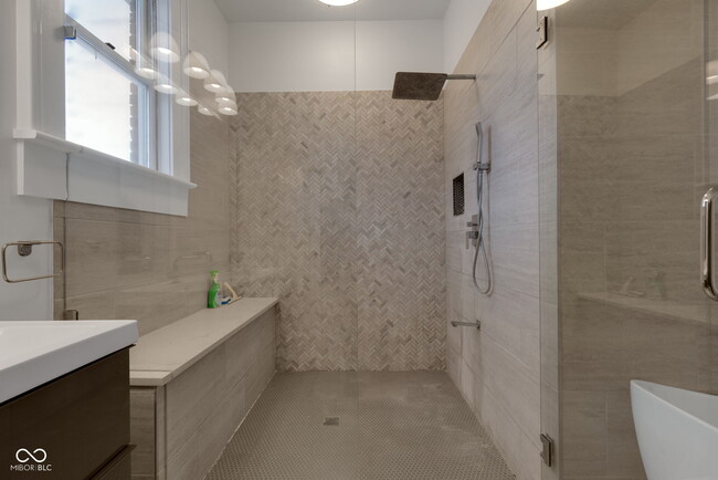 Building Photo - 11178 Ditch Rd