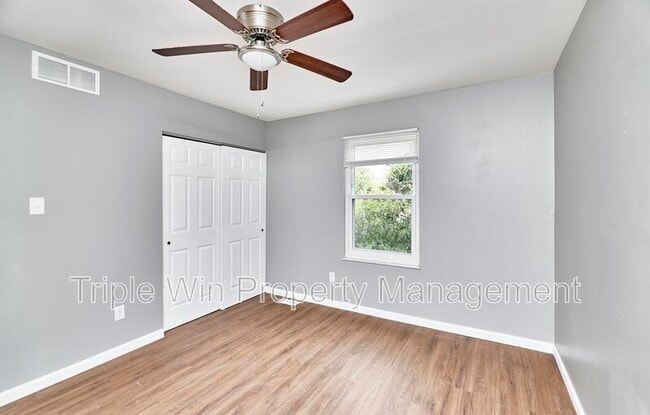 Building Photo - 1661 Rishon Hill Dr