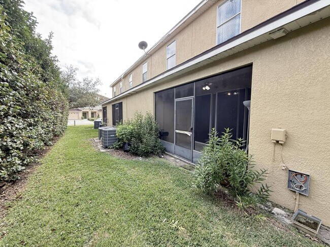 Building Photo - 2983 Ashland Ln S