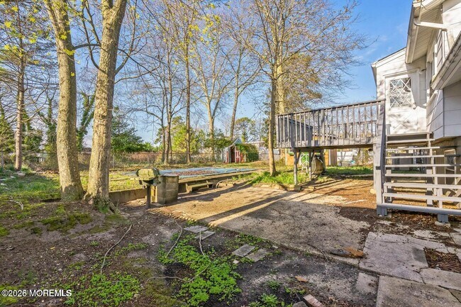 Building Photo - 1575 Deer Hollow Dr