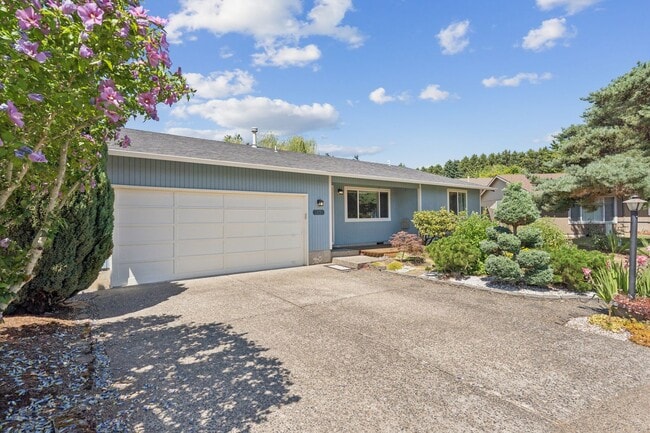 Primary Photo - Water and landscaping included!