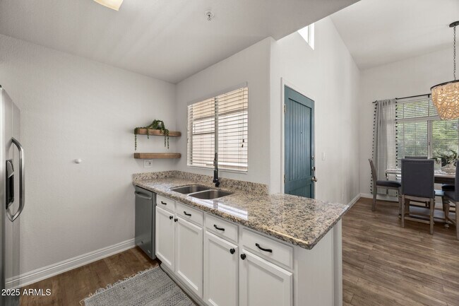 Building Photo - 11333 N 92nd St