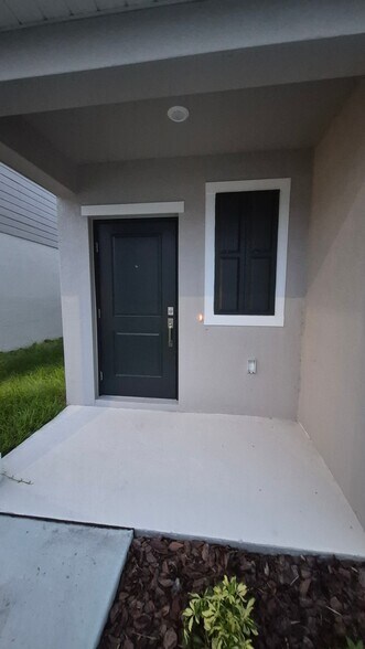 Building Photo - 6220 Botticella Blvd