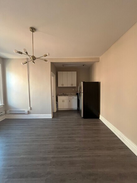 Building Photo - 104 Belmont Ave