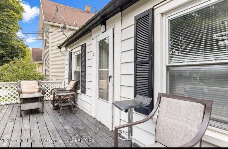 Building Photo - 614 Woodbury Ave