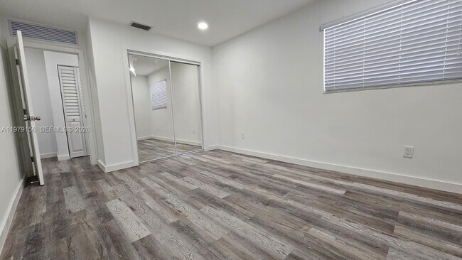 Building Photo - 1941 NW 32nd St