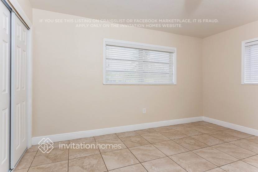 Building Photo - 1360 NW 173rd Terrace