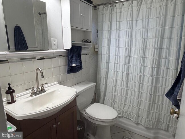 Building Photo - 157 Jimanna Rd