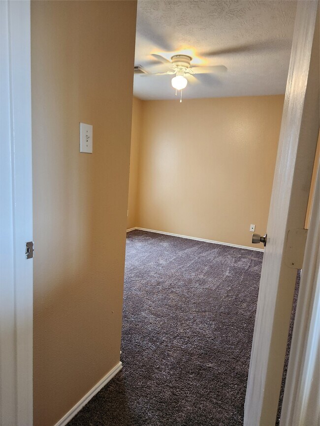 Building Photo - 7346 Cypress Pr Dr