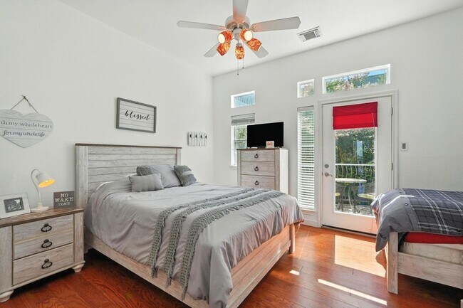 Building Photo - 2918 Ranch Rd 620 N