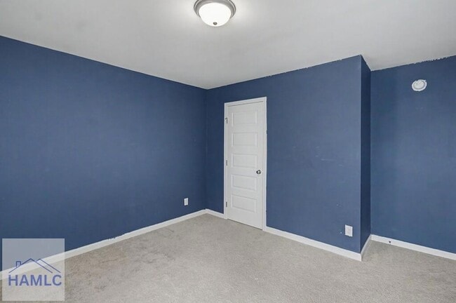 Building Photo - 274 Renwick Lp