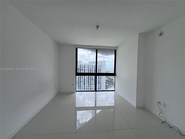 Building Photo - 5300 Paseo Blvd