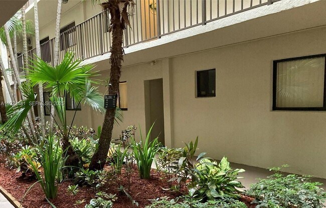 Building Photo - 8035 SW 107th Ave