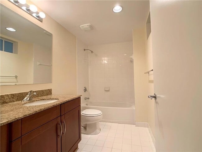 Building Photo - 7275 SW 90th St