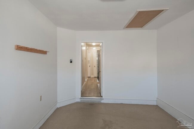 Building Photo - 5051 Grande Dr