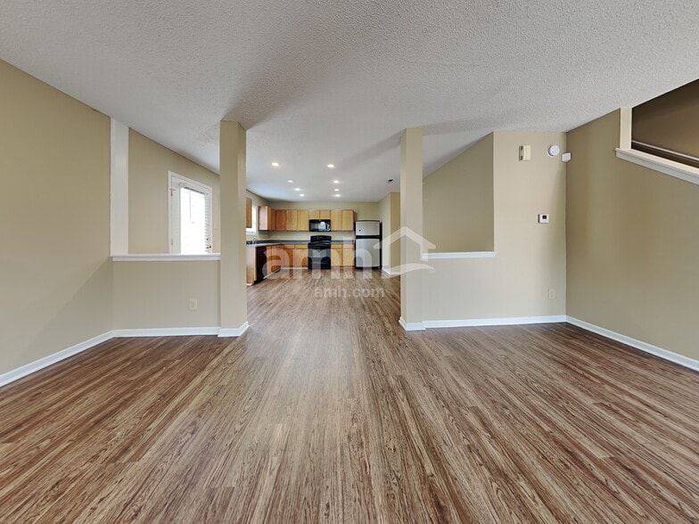 Building Photo - 13426 Allegiance Dr