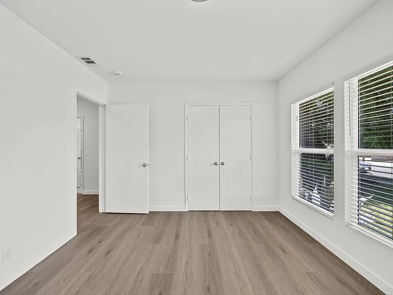 Building Photo - 16049 Tuba St