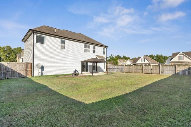 Building Photo - Beautiful home in a great neighborhood!