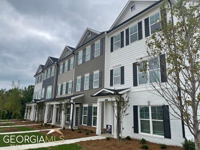 Building Photo - 4 Iron Dr
