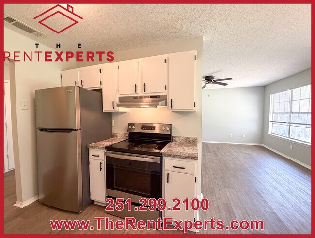 Building Photo - 784 Trailwood Dr E