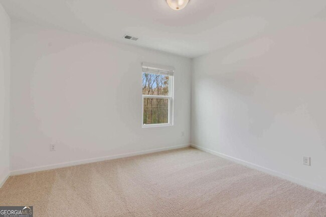 Building Photo - 5820 Flint Ln