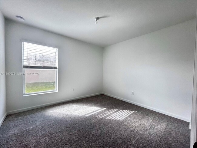 Building Photo - 974 Bent Creek Dr