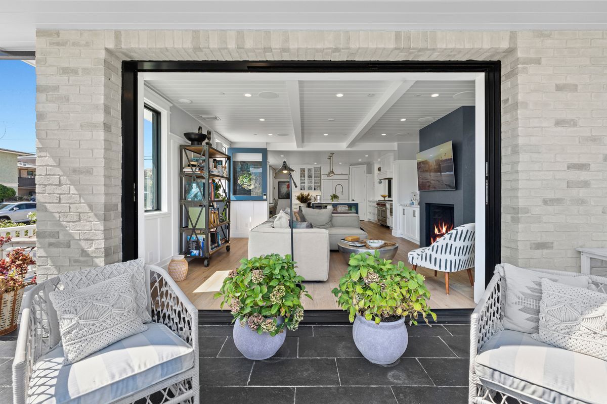 Building Photo - 201 Opal Ave