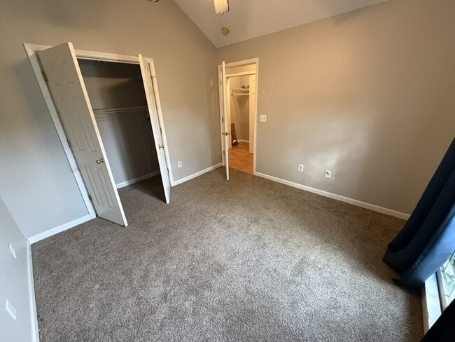 Building Photo - COMING SOON !!!!! 12/01/2025