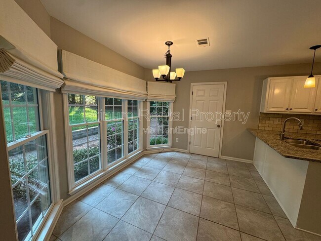Building Photo - 3250 Hopewell Chase Dr