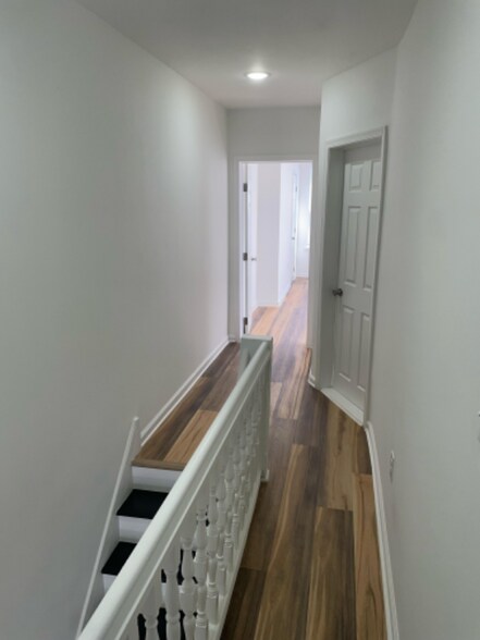 Building Photo - 4448 N 19th St