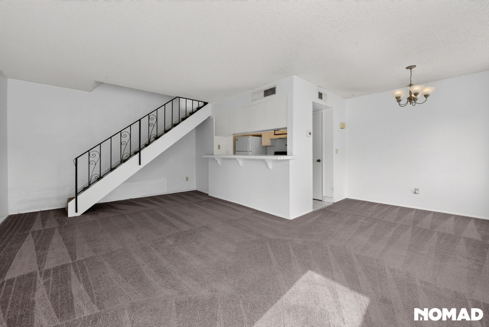 Building Photo - 6640 Calle Ln