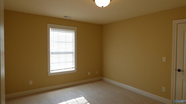 Building Photo - 100 Mayfair Ct