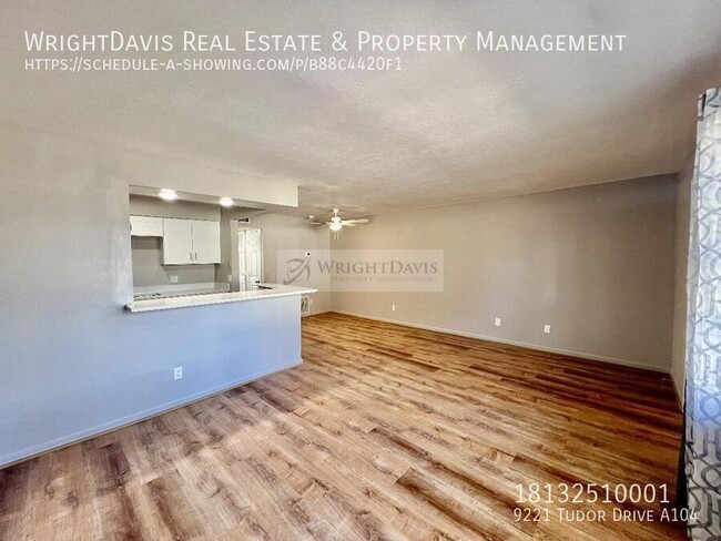Building Photo - 9221 Tudor Dr