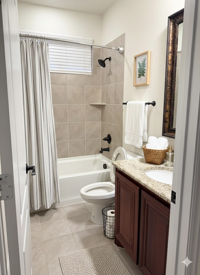 Building Photo - Prime Sherman Location! 5BR Home Near Dining, Shopping & Minutes to Hwy 75