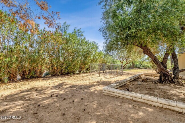 Building Photo - 12323 E Appaloosa Pl