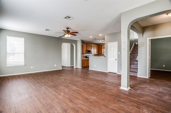 Building Photo - 317 Lava Bed Dr