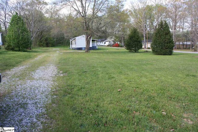 Primary Photo - 103 Lions Park Rd