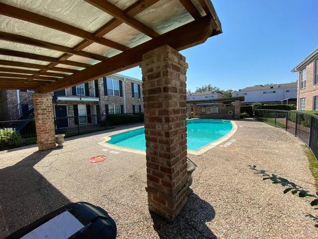 Building Photo - 6410 Del Monte Dr