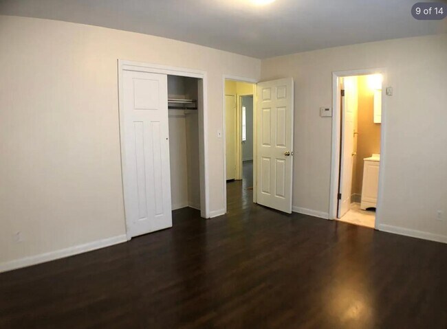 Building Photo - 1459 Janmar Dr