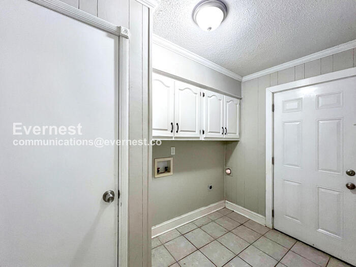 Building Photo - 3125 Walpole Ave